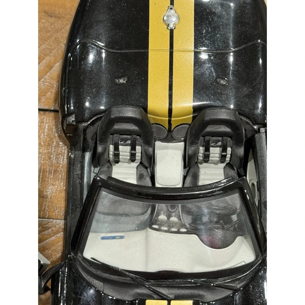 maisto 1999 shelby
